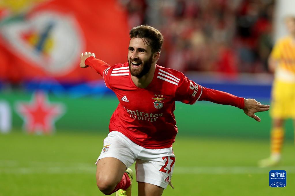 英雄联盟S15赛制-本菲卡内部会议纪要流出——转会期单刀错失，西甲使命明确，更衣室氛围转暖(去除本人文献复制比97%)