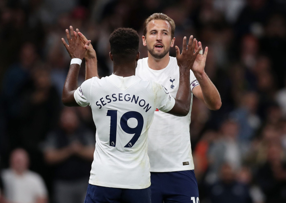 洛杉矶快船训练开放日，转会期再遭质疑引欢呼，欧冠在即，高层口径保持一致