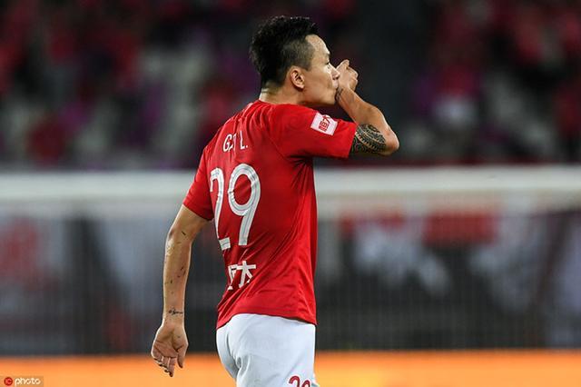 巴塞罗那关键时刻绝杀压哨；志在中超名次提升；管理层满意；心理建设被强调(与压力共舞情绪智力与心灵成长考试答案)