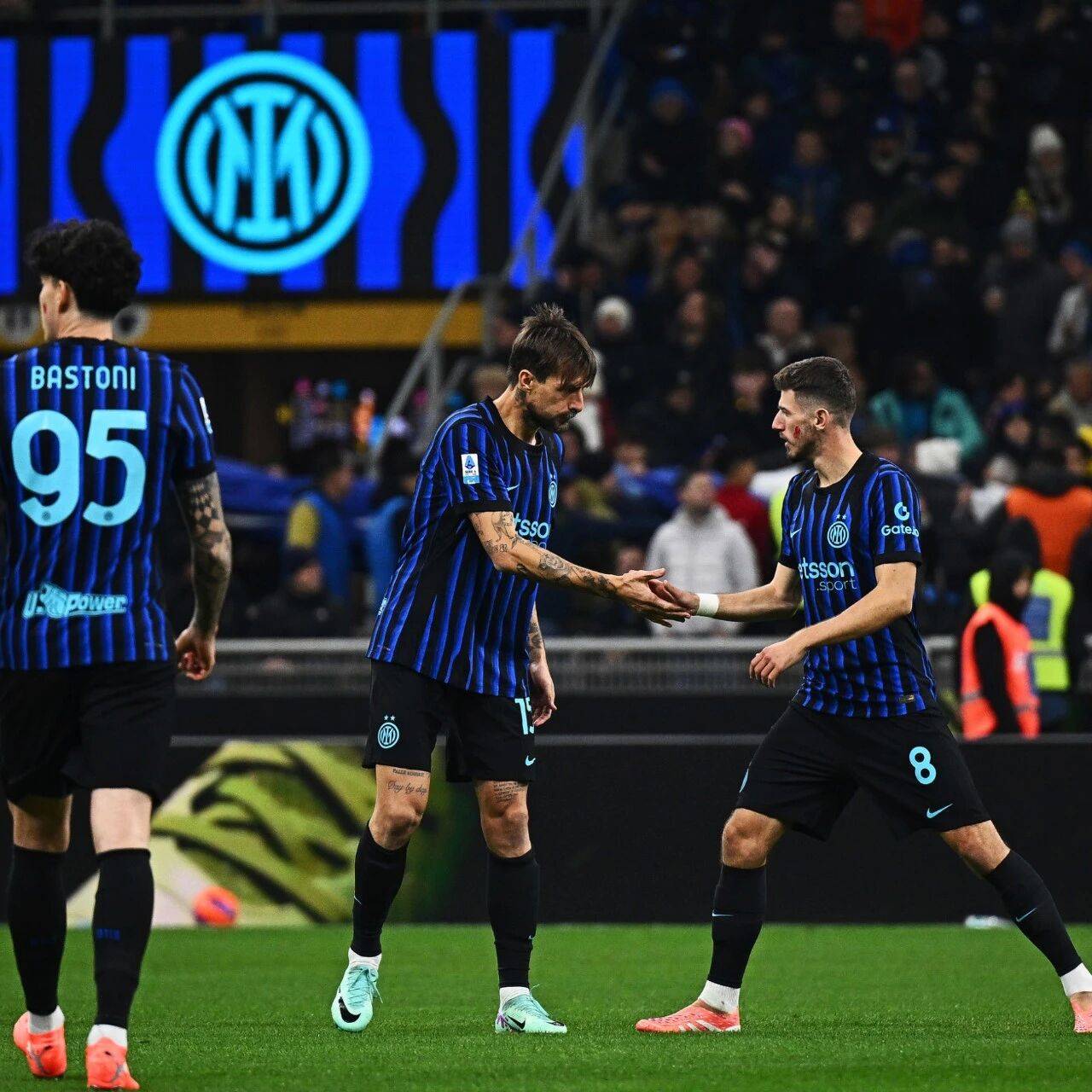 英雄联盟台服官网-艾跃进三个不解之谜