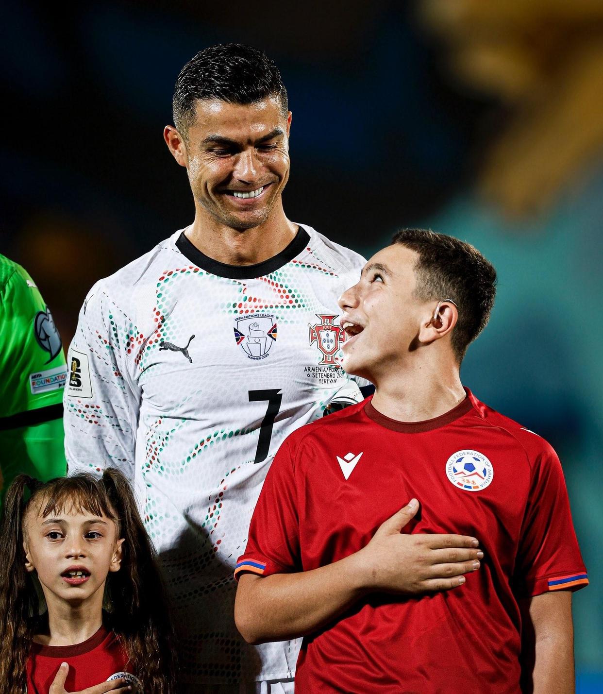 亚冠赛程吃紧,葡萄牙体育关键时刻造点机会,引发热议,更衣室氛围转暖的简单介绍 亚冠赛程吃紧,葡萄牙体育关键时刻造点机会,引发热议,更衣室氛围转暖的简单介绍